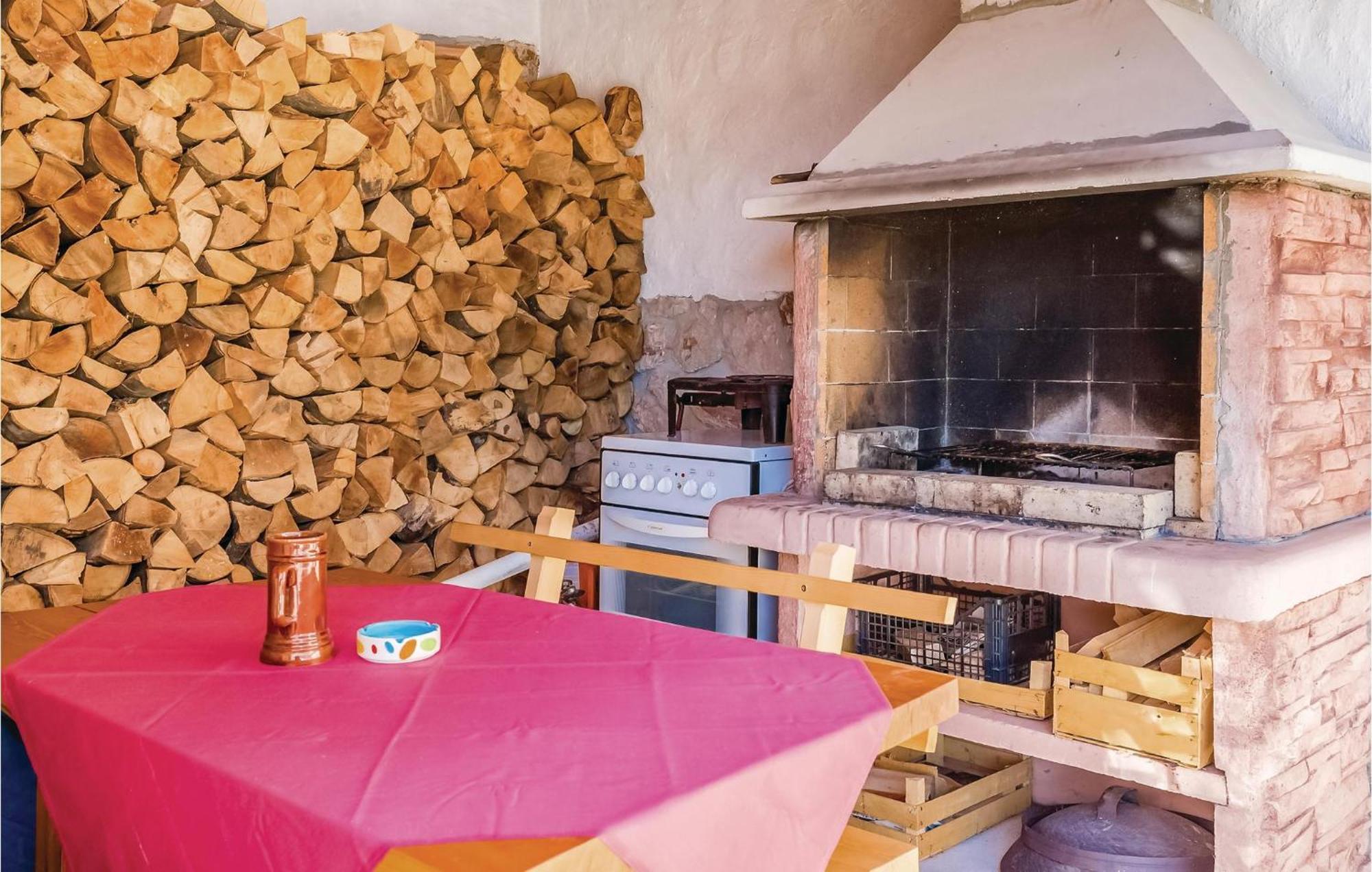 Stunning Apartment In Novi Vinodolski With Wifi Esterno foto