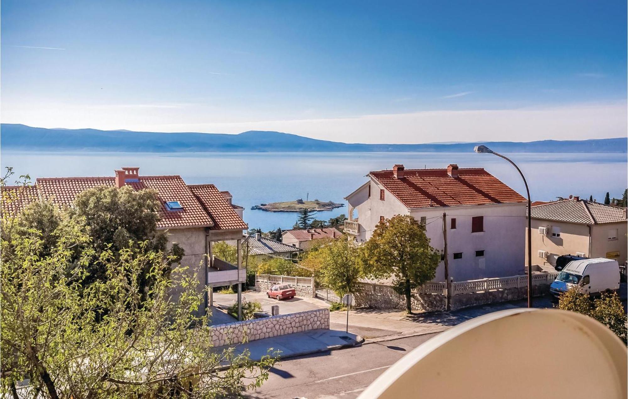 Stunning Apartment In Novi Vinodolski With Wifi Esterno foto